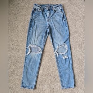 American Eagle Outfitters Strigid Distressed Mom Jeans Sz 6 Worn 1x